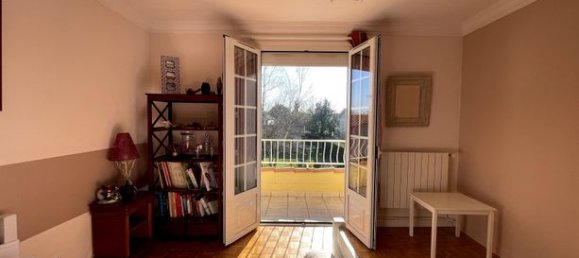 4 bedrooms House in Valence, France No. 363349 11