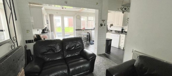 3 bedrooms House in Dartford, United Kingdom No. 10692 51