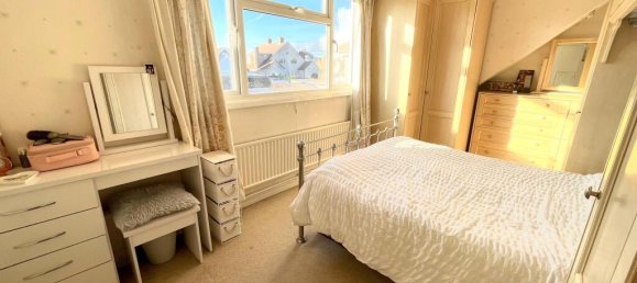 3 bedrooms House in Dartford, United Kingdom No. 10692 3