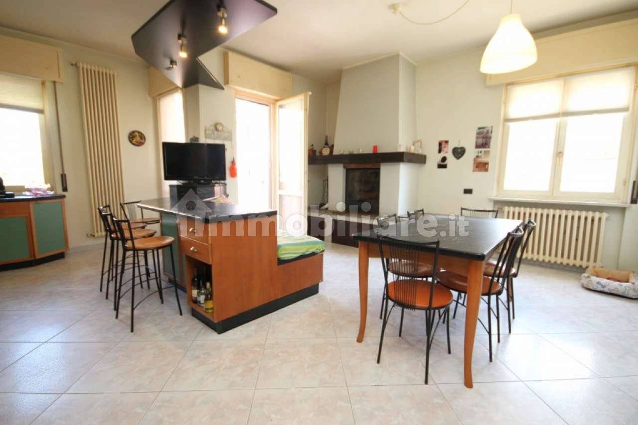 3 bedrooms Apartment in Vigevano, Italy No. 313401