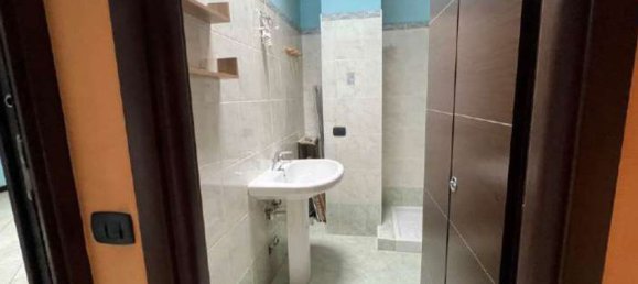 Dúplex de 3 habitaciónes en Rho, Italy No. 290577 23