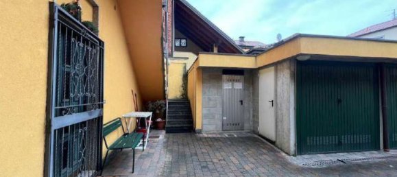 Dúplex de 3 habitaciónes en Rho, Italy No. 290577 9