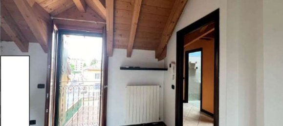 Dúplex de 3 habitaciónes en Rho, Italy No. 290577 4