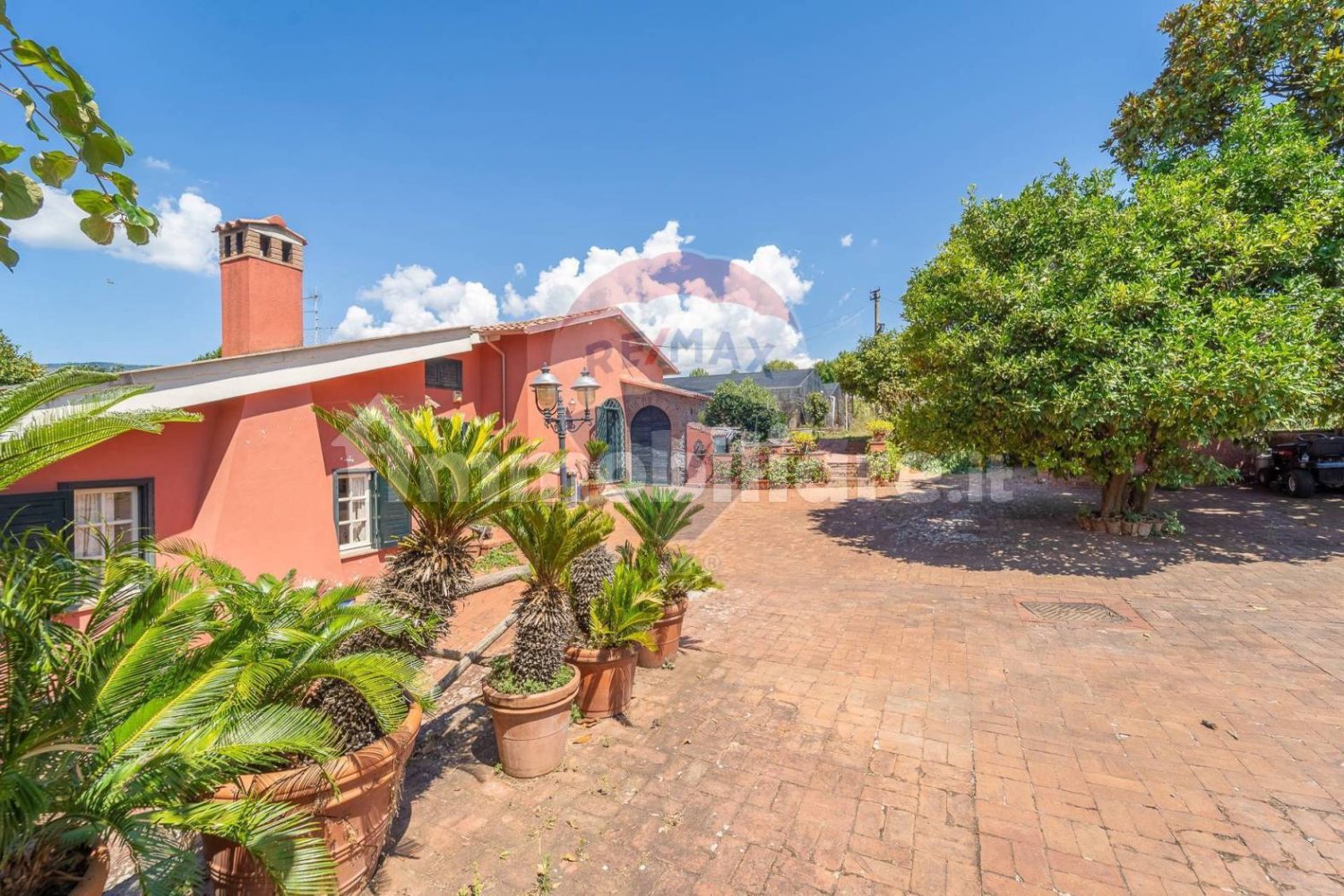 3 bedrooms Villa in Velletri, Italy No. 309600