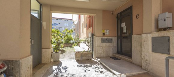 Apartamento de 2 dormitorios en Catanzaro, Italy No. 300388 17