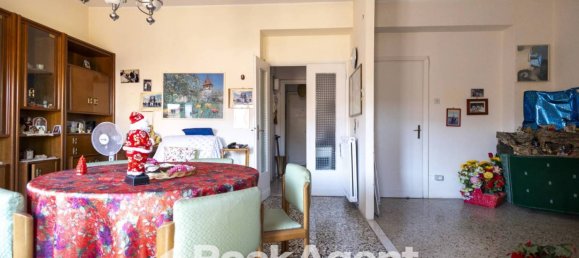 Apartamento de 2 dormitorios en Catanzaro, Italy No. 300388 4