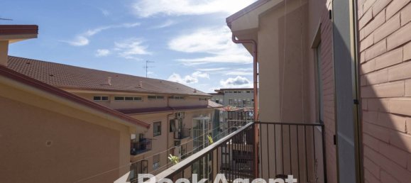 Apartamento de 2 dormitorios en Catanzaro, Italy No. 300388 5
