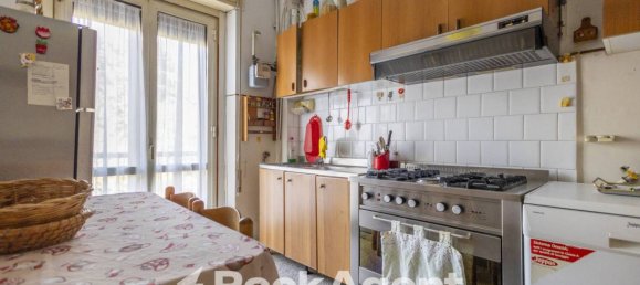 Apartamento de 2 dormitorios en Catanzaro, Italy No. 300388 7