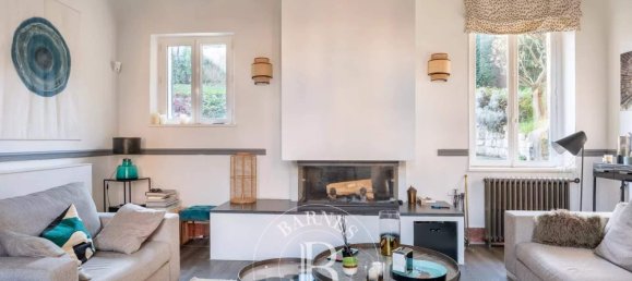 6 chambres Maison à Louveciennes, France No. 138619 12