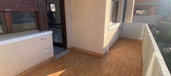 5 rooms Apartment in Negrar, Italy No. 290826 5