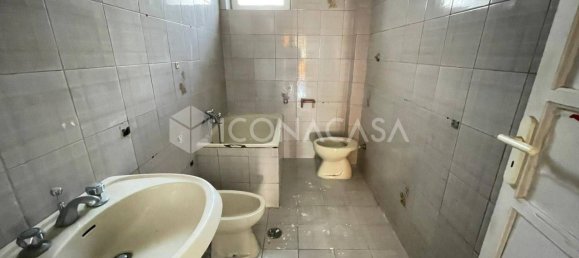 2 bedrooms Apartment in Bari, Italy No. 267340 13