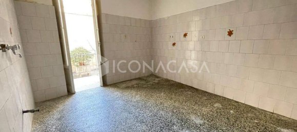 2 bedrooms Apartment in Bari, Italy No. 267340 8