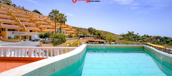 4 bedrooms House in Adeje, Spain No. 21215 2