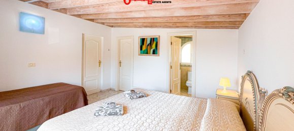 4 bedrooms House in Adeje, Spain No. 21215 31