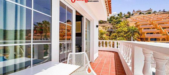 4 bedrooms House in Adeje, Spain No. 21215 6