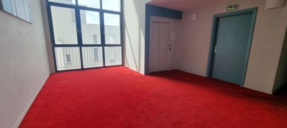 Studio in Stains, France, Nr. 305936 6