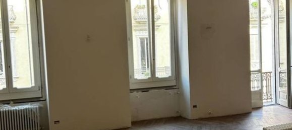 3 bedrooms Apartment in Turin, Italy No. 67285 21