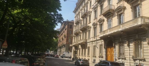 3 bedrooms Apartment in Turin, Italy No. 67285 19