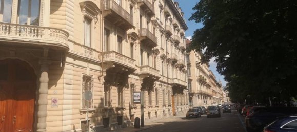 3 bedrooms Apartment in Turin, Italy No. 67285 16