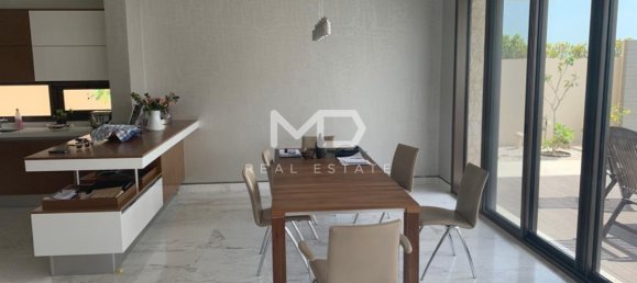 5 bedrooms Villa in Saadiyat Island, UAE No. 47114 9