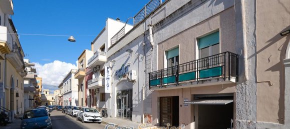 Дом с 4 комнатами в Gallipoli, Италия № 224635 33