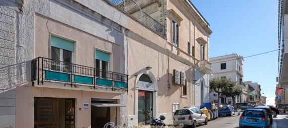 Дом с 4 комнатами в Gallipoli, Италия № 224635 2