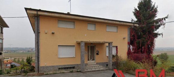 5 bedrooms Villa in Fossano, Italy No. 209448 2