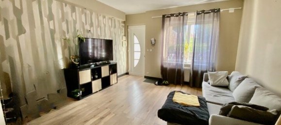 3 bedrooms House in Hautmont, France No. 81792 3