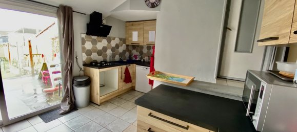 3 bedrooms House in Hautmont, France No. 81792 4