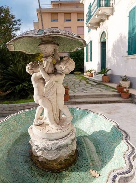 Villa T10 em Imperia, Italy N.º 273981