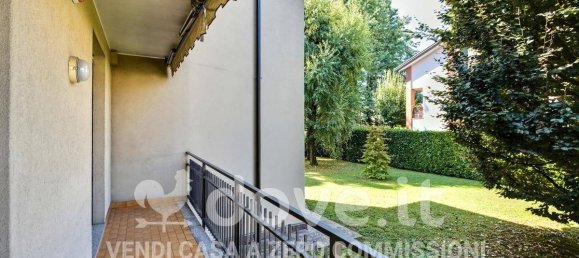 Apartamento de 3 dormitorios en Rovellasca, Italy No. 374666 31