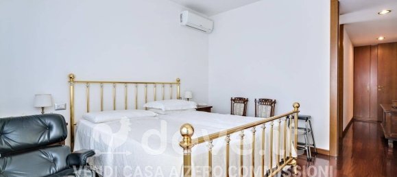 Apartamento de 3 dormitorios en Rovellasca, Italy No. 374666 13