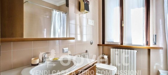 Apartamento de 3 dormitorios en Rovellasca, Italy No. 374666 14
