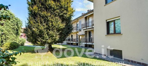 Apartamento de 3 dormitorios en Rovellasca, Italy No. 374666 40
