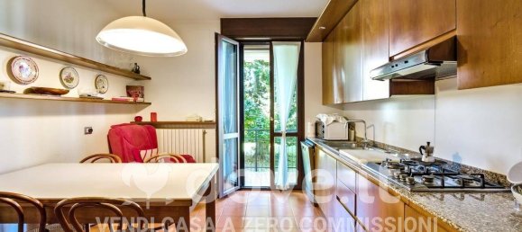 Apartamento de 3 dormitorios en Rovellasca, Italy No. 374666 8