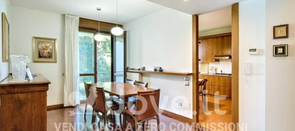 Apartamento de 3 dormitorios en Rovellasca, Italy No. 374666 5