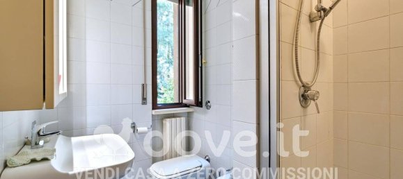Apartamento de 3 dormitorios en Rovellasca, Italy No. 374666 21