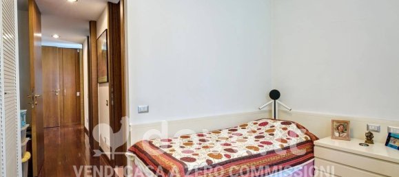 Apartamento de 3 dormitorios en Rovellasca, Italy No. 374666 16