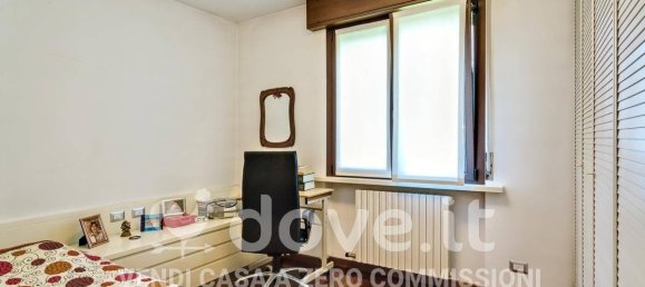 Apartamento de 3 dormitorios en Rovellasca, Italy No. 374666 17
