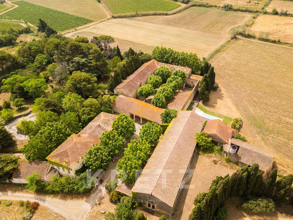 19 bedrooms Castles in Beziers, France No. 293716