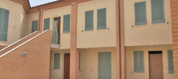 3 bedrooms Apartment in Montepulciano, Italy No. 59149 2