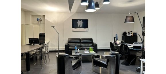 Apartamento de 3 habitaciónes en Paris, France No. 121571 3