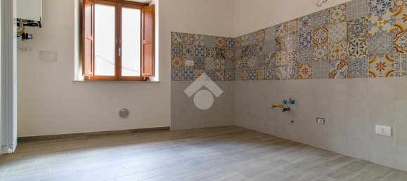3 bedrooms Apartment in L'Aquila, Italy No. 39761 2