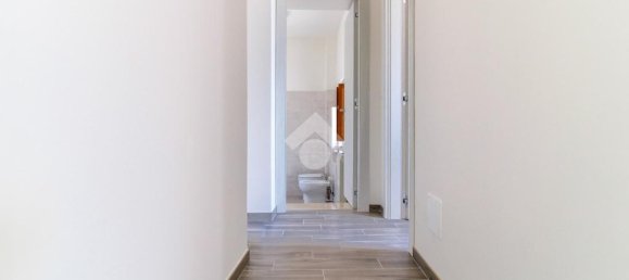 3 bedrooms Apartment in L'Aquila, Italy No. 39761 5