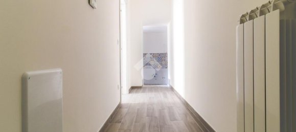 3 bedrooms Apartment in L'Aquila, Italy No. 39761 4