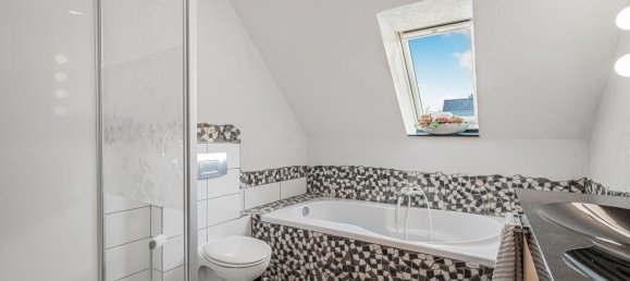 4 bedrooms House in Neumunster, Germany No. 10062 12