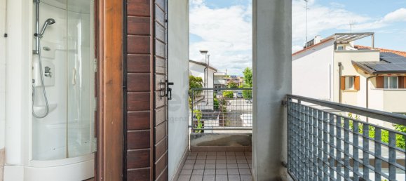 Casa de 8 divisões em Silea, Italy N.º 258617 10