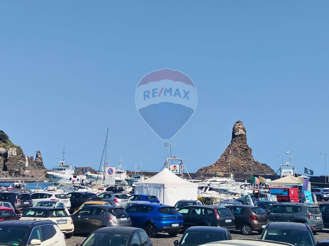 3-salle Propriété commerciale à Aci Castello, Italy No. 265366