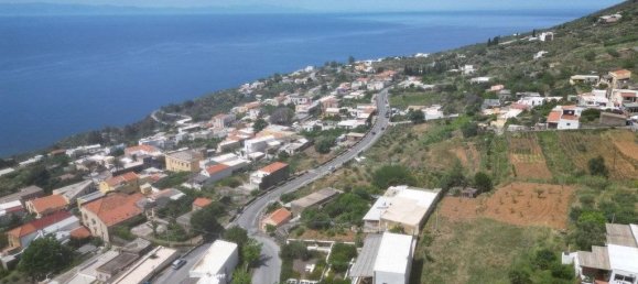 Villa de 4 dormitorios en Leni, Italy No. 151177 45