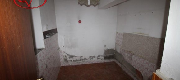 4 rooms Apartment in Terranuova Bracciolini, Italy No. 228177 15